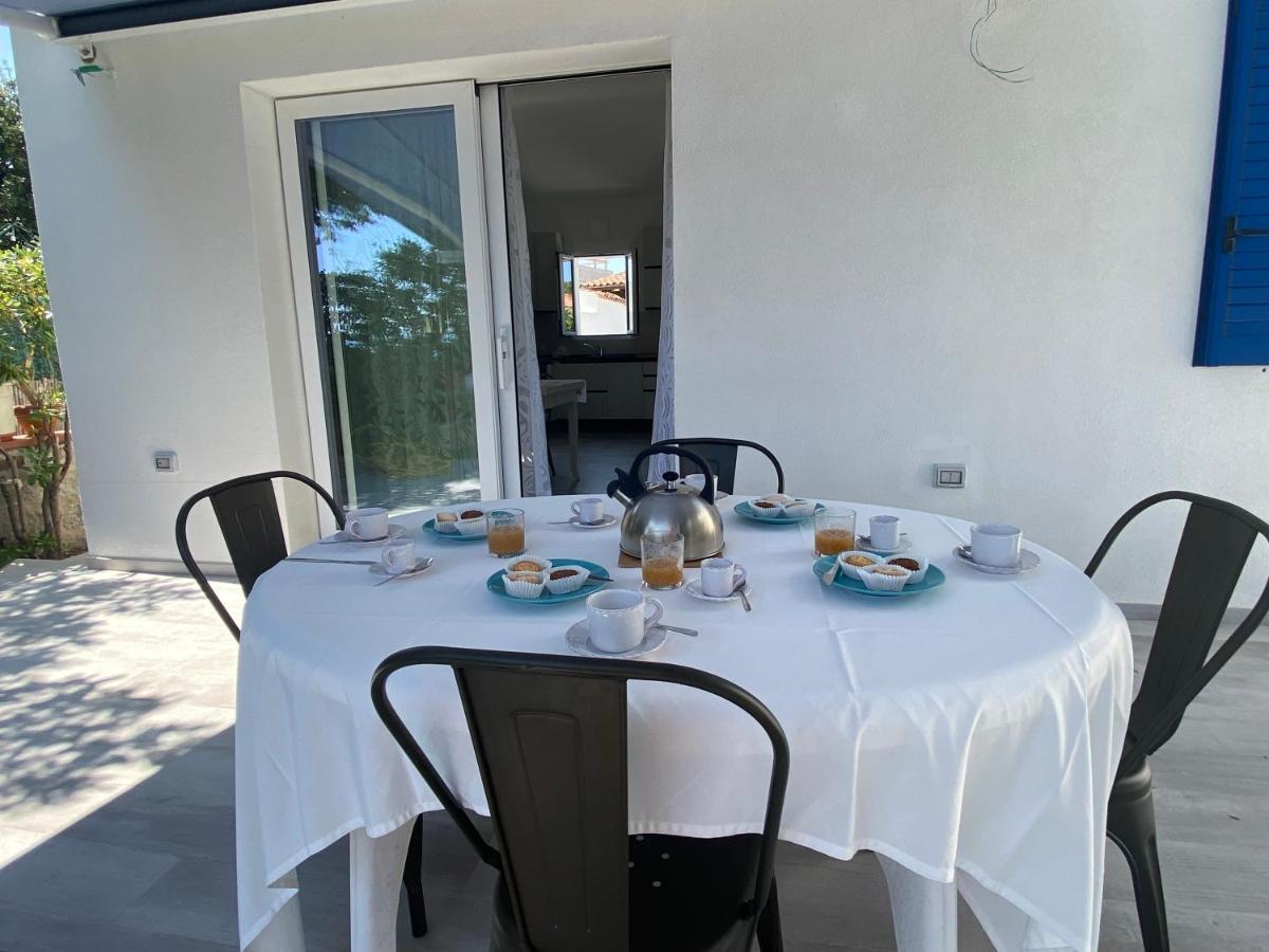 Vila La Casa Sull'Acqua Olbia Exteriér fotografie